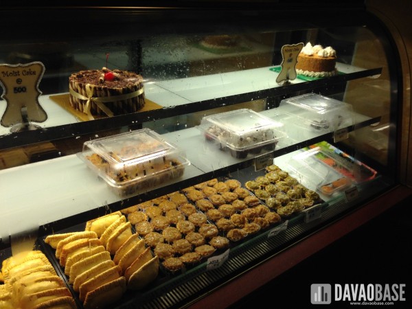 World Palace cakes and pastries