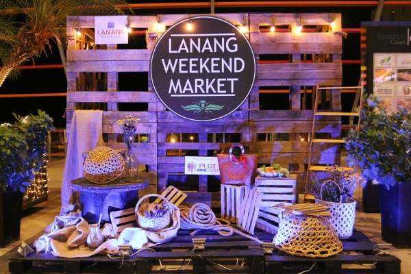 lanang weekend market sm lanang premier